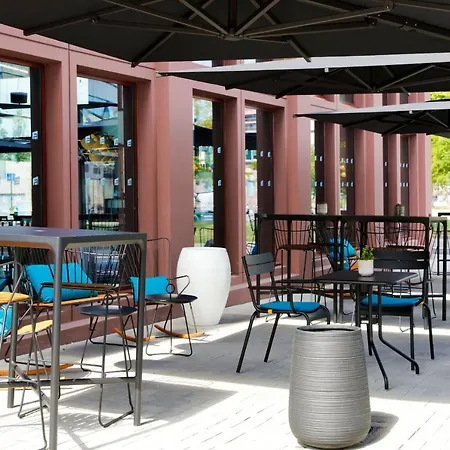 Aloft Etoile 4*