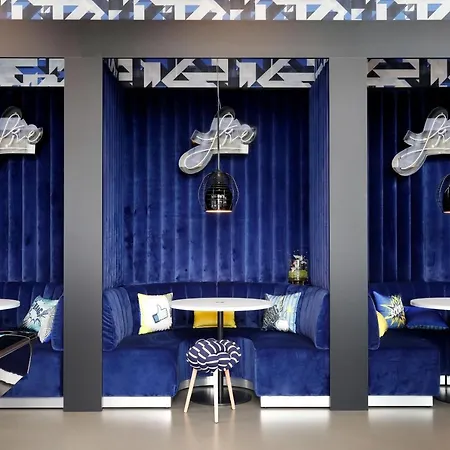 Hotel Aloft Etoile 4*