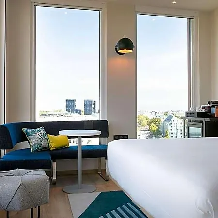 Aloft By Marriott Centre