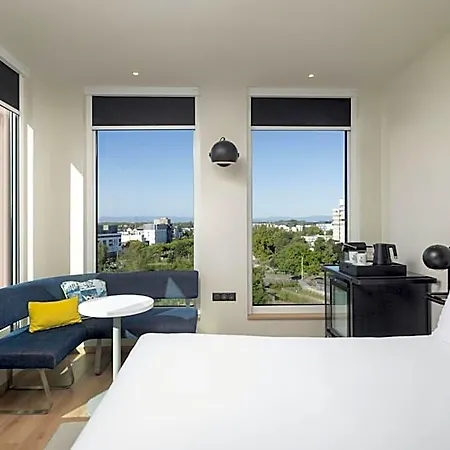 Aloft By Marriott Centre