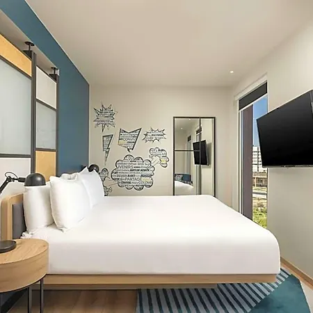 Aloft By Marriott Centre