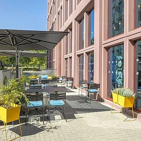Aloft By Marriott Centre 호텔 4*