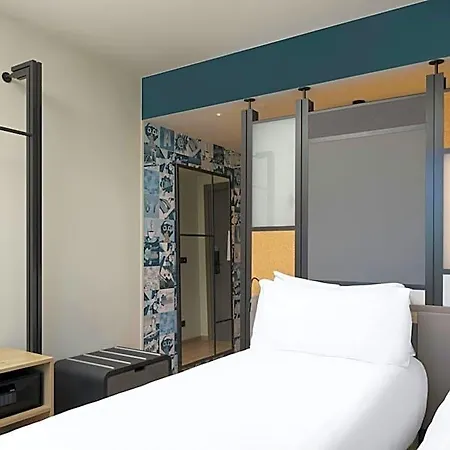 Aloft By Marriott Centre