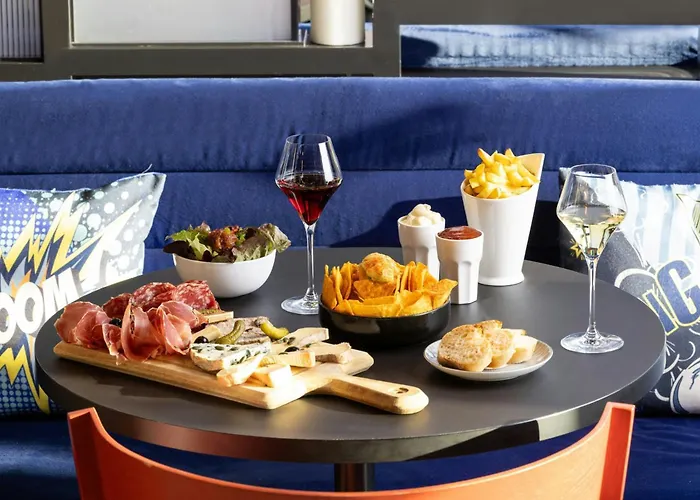 Aloft Centre Hotel