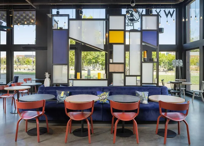 Aloft Centre