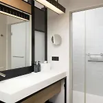 호텔 Aloft By Marriott Centre 4*